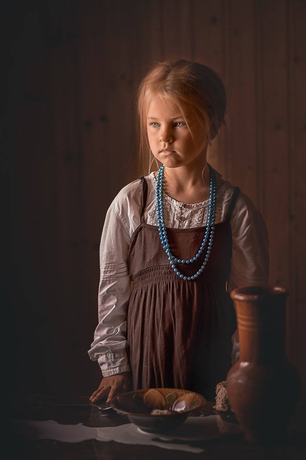 дети, девочка, крестьянка, бусы, молоко, свет, Лариса Фомина