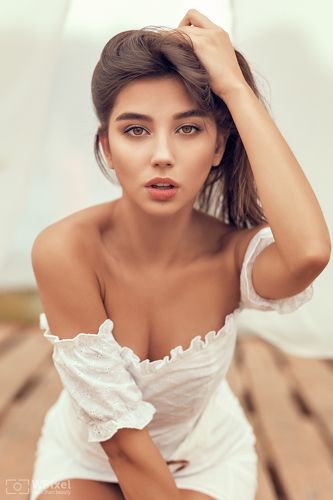 women by wpixel (More Than Beauty)