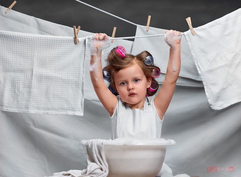 стирка, белье, тазик, пена, прищепки, суслов Мамина помощницаphoto preview