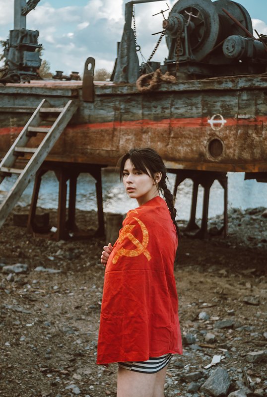 Дочь моряка, а не солдата.photo preview