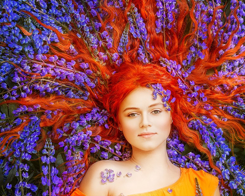 портрет, рыжий, люпины, фиолетовый, лето, цветы, portrait, redhead, redhair, purple, flowers, summer photo preview