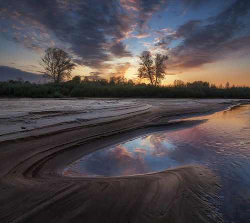 Волнистый берег