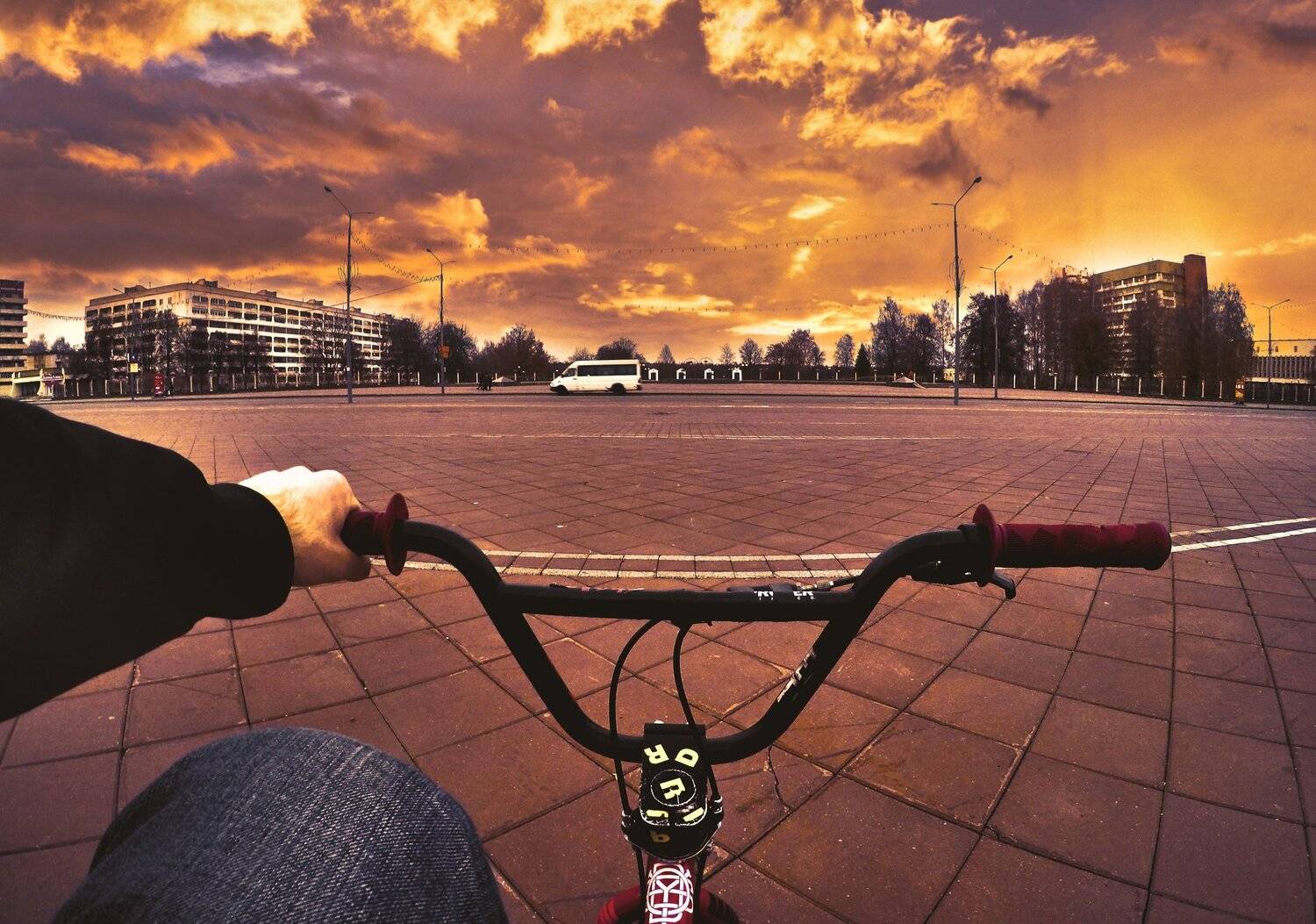 Автор: Sergey Shevtsov Город,абстрактно,креативно,улица,ночная улица,ночь,ночное креативное,креатив,заброшка,zapworld,завод,шар,индастриал,фото,Беларусь,новополоцк,Пейзаж, природный, небо, лес, краски, берег, вода, водоем, пруд, озеро, гладь, камыш, тростник, трава, отражение, , Sergey Shevtsov