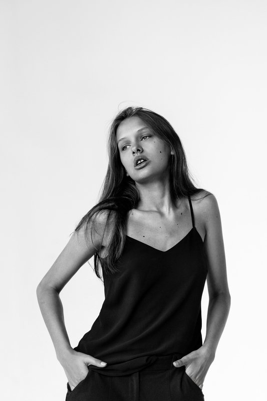 Portrait, girl, black & white, девушка, портрет в студии, крупный портрет Ksushaphoto preview