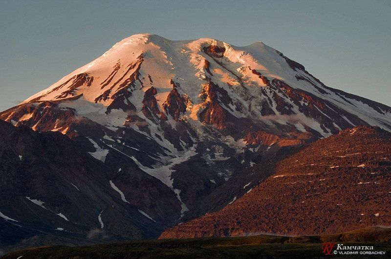 камачтка, срединный, хребет, вулкан, ичинский Вулкан Ичинскийphoto preview