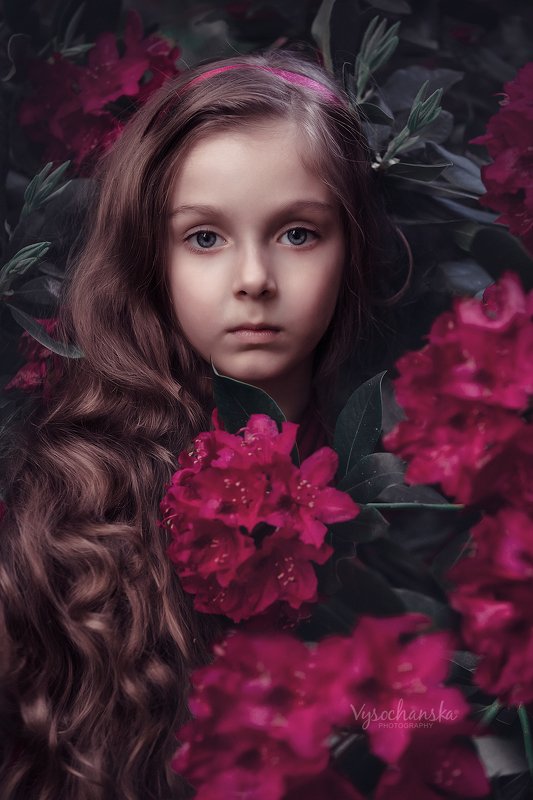 Girl with flowersphoto preview