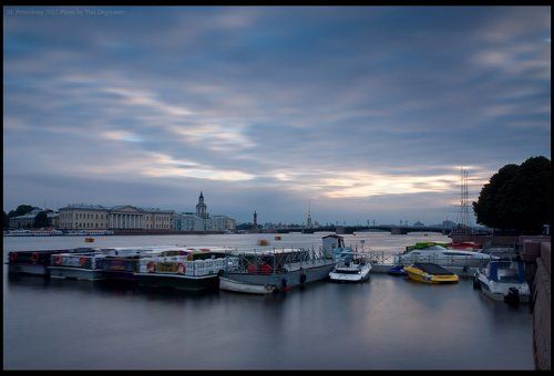 Санкт-Петербург. Вид на Дворцовый мост.