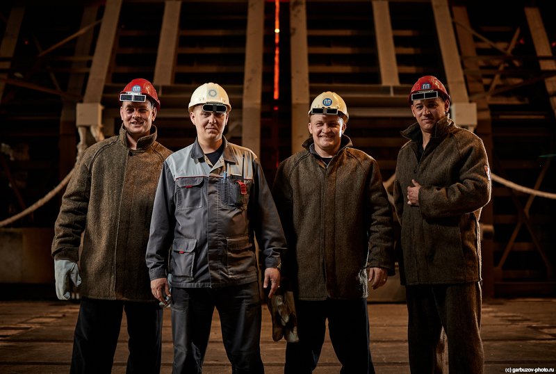 Простые рабочие парни из Тулачермет-Сталиphoto preview