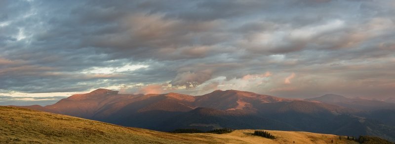 карпаты, горы, вечер Пламенеют горыphoto preview