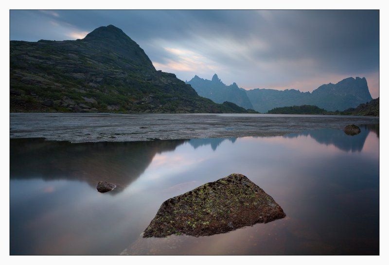 ергаки, оз., горных, духов ХМУРЫМ ВЕЧЕРОМphoto preview