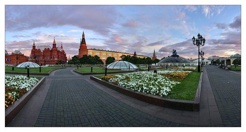 на Манежной площади