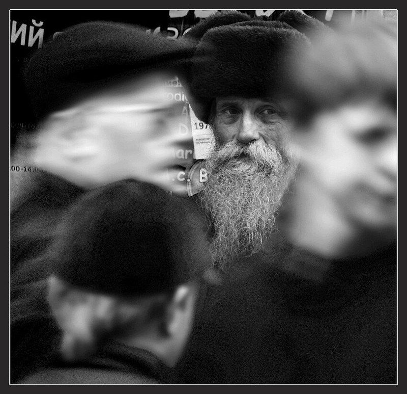 прохожийphoto preview