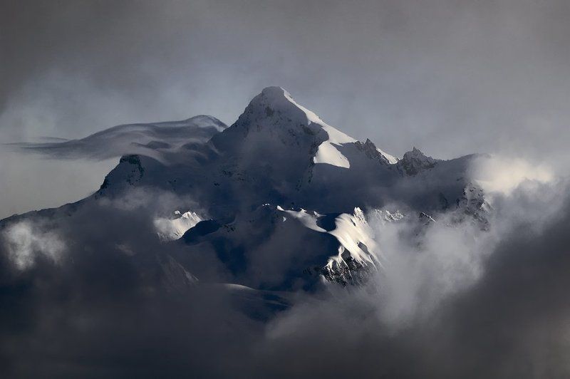 приэльбрусье, штавлер, горы, облака, непогода Штавлер сквозь непогодуphoto preview