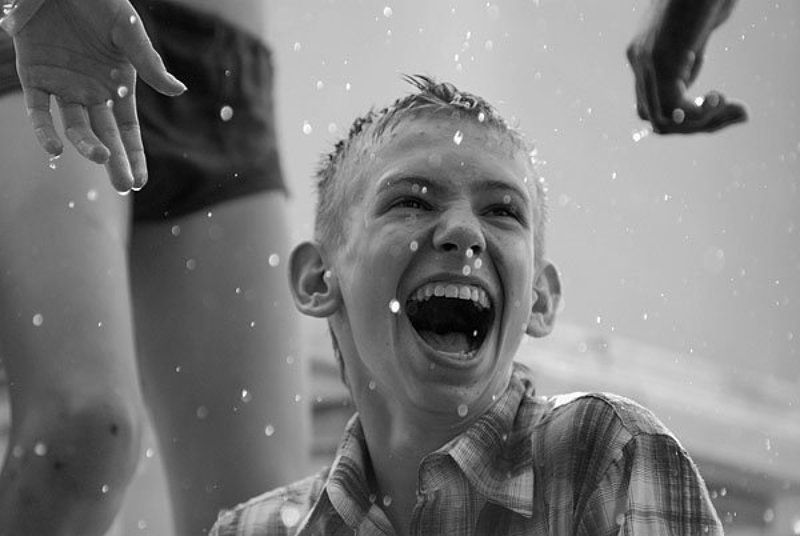 мальчик, лето,смех, ребенок, радость Улыбка наступающего летаphoto preview