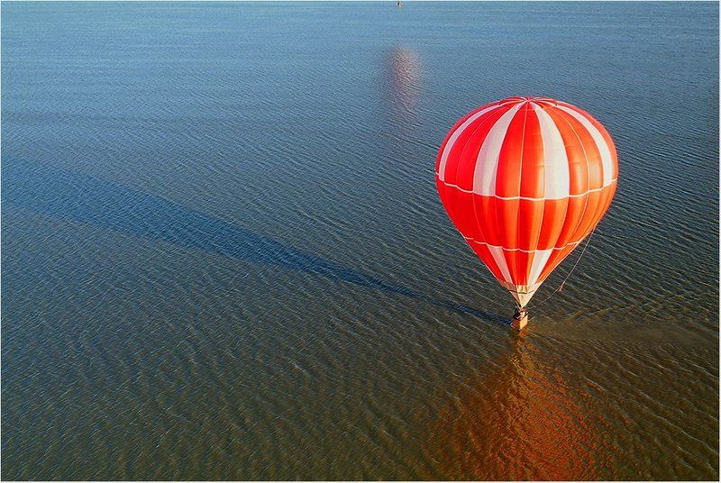 шарик Купание красного коняphoto preview