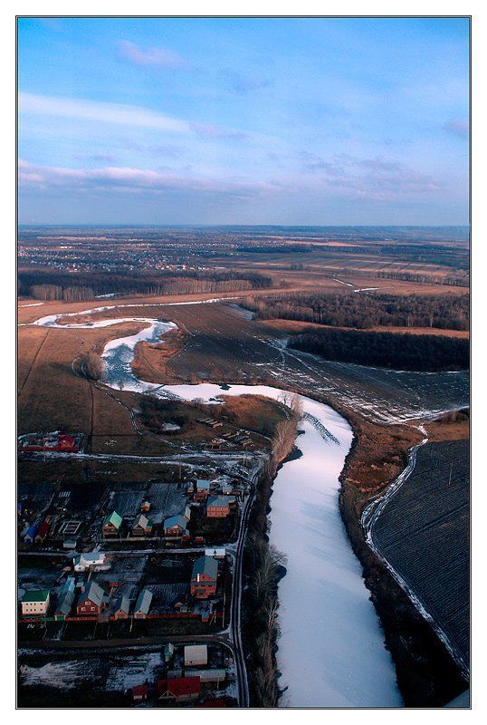 река лед за 5 минут до посадки ...photo preview