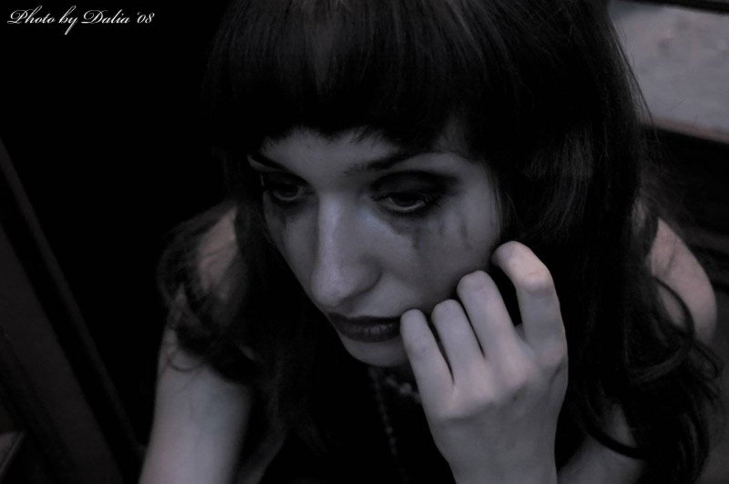 слезы, потекшая тушь, заплаканное лицо, Dalia