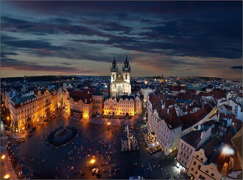 Богородица над тыном...