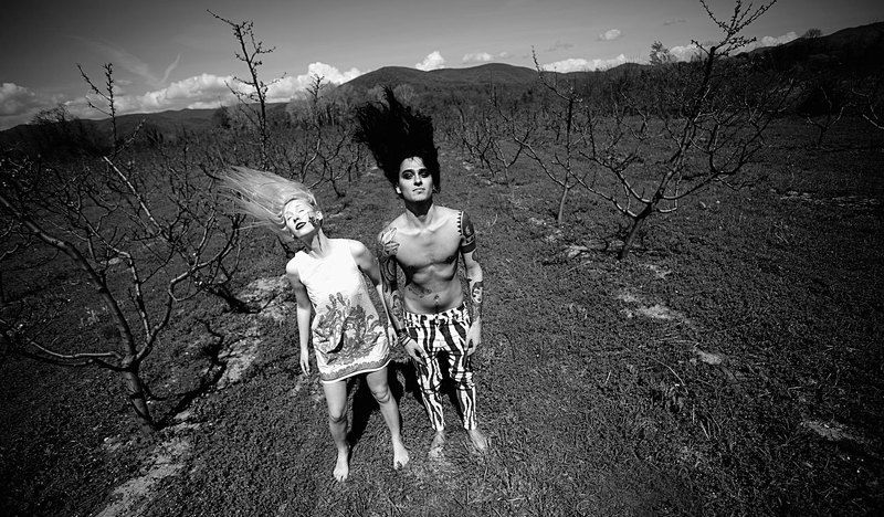 Хельга и кудряшphoto preview