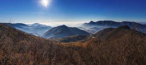 По горам, по волнам