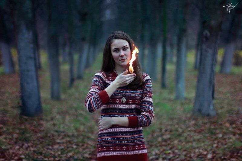 fire, carrier, girl, trees, wood, forrest, coat, девушка, огонь, лес, осень, autumn, магия, magic Fire carrier...photo preview