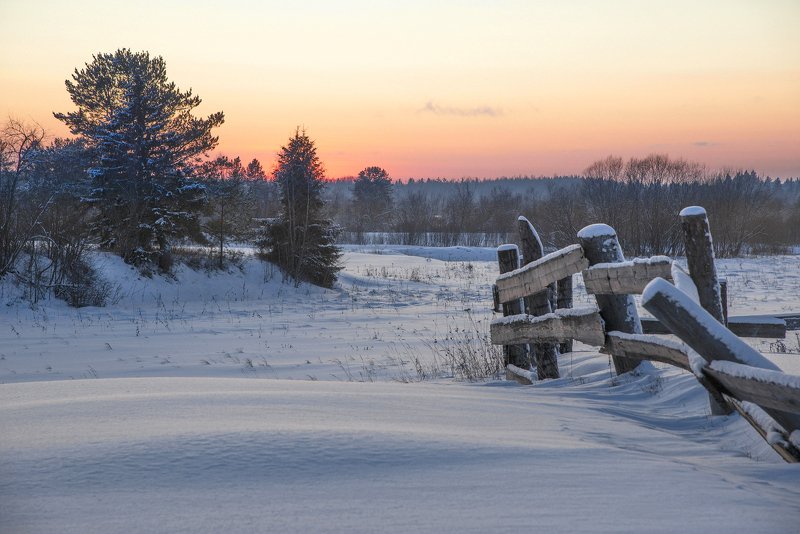За околицейphoto preview