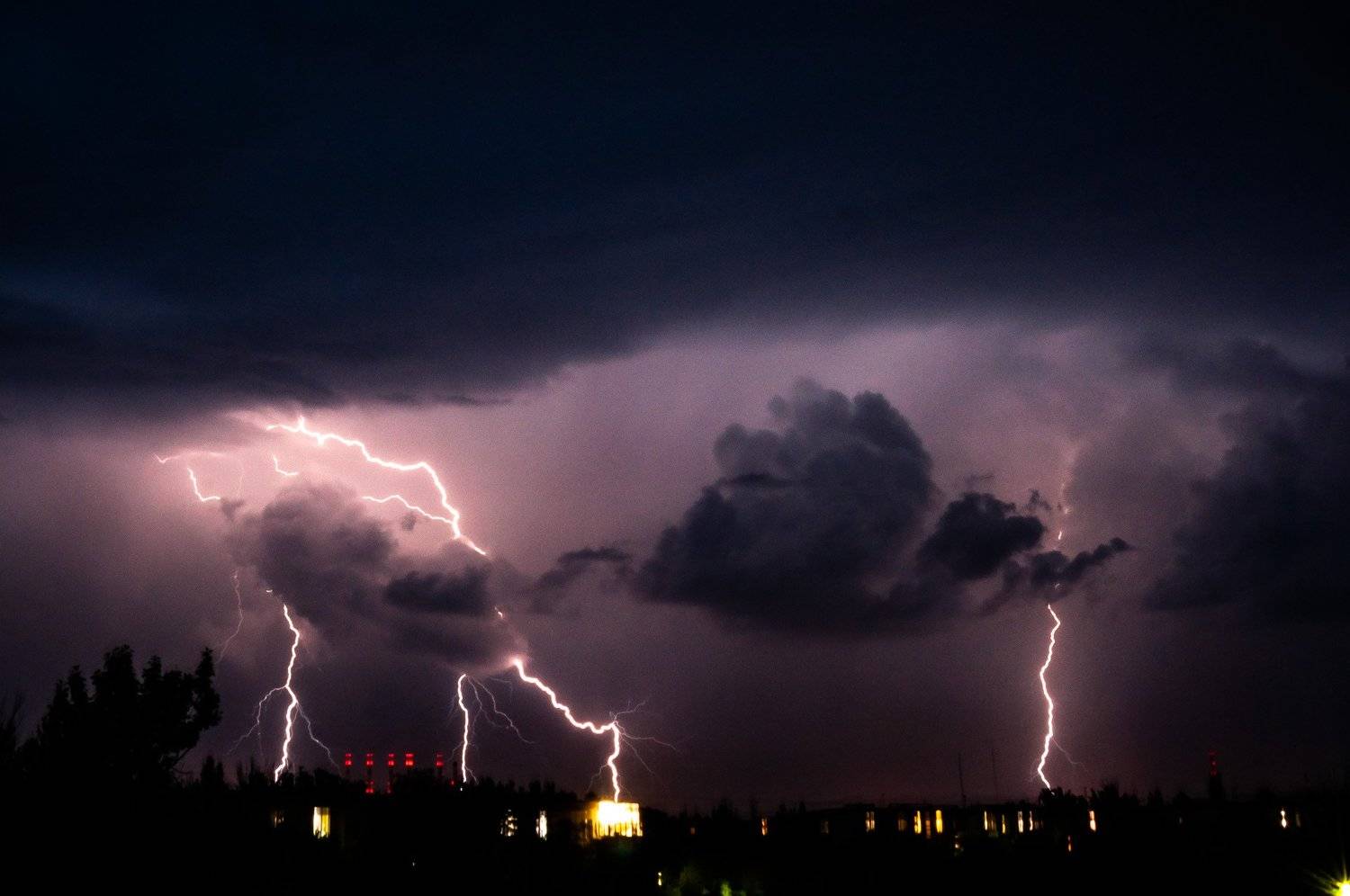 Буйство небесного электрика. Автор: Владислав Грибов небо, sky, night, clouds, ночь, пейзаж, молния, lightning, гроза, облака, storm, Владислав Грибов
