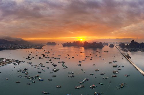 Bai Tu Long Bay