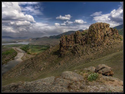 И, словно крепостей руины...