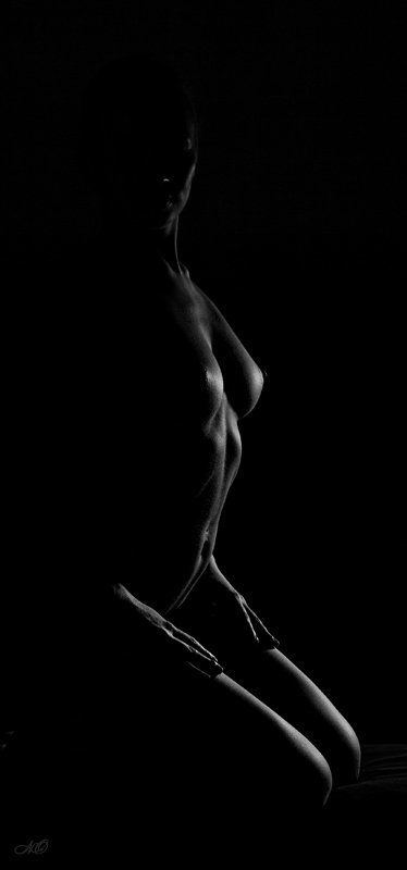 чб, девушка, линии Изгибы знакомых линий...photo preview