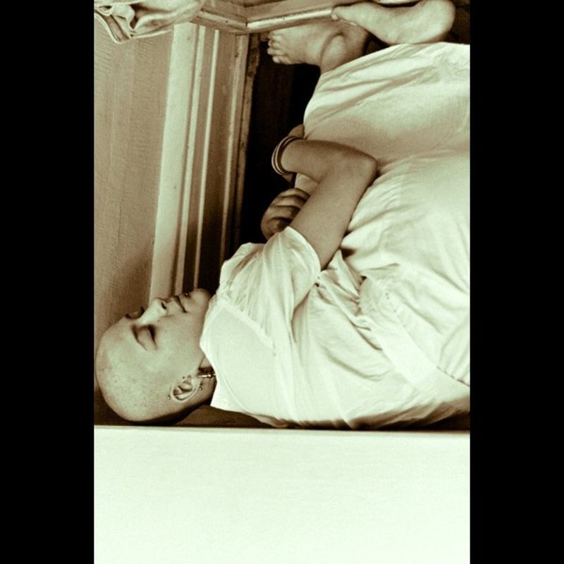 не_надо, пустых_разговоров, о_счастье, необходимость_нежности, горизонтами_по_стенам нежности необходимостьphoto preview