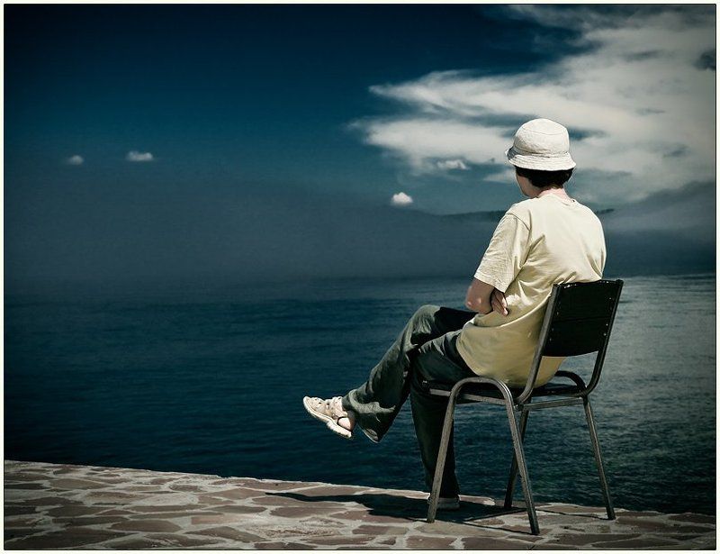 ...on the edge...photo preview