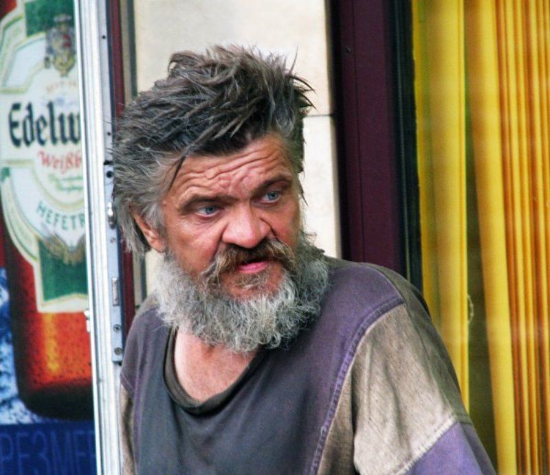 старик, улица, лето Старикphoto preview