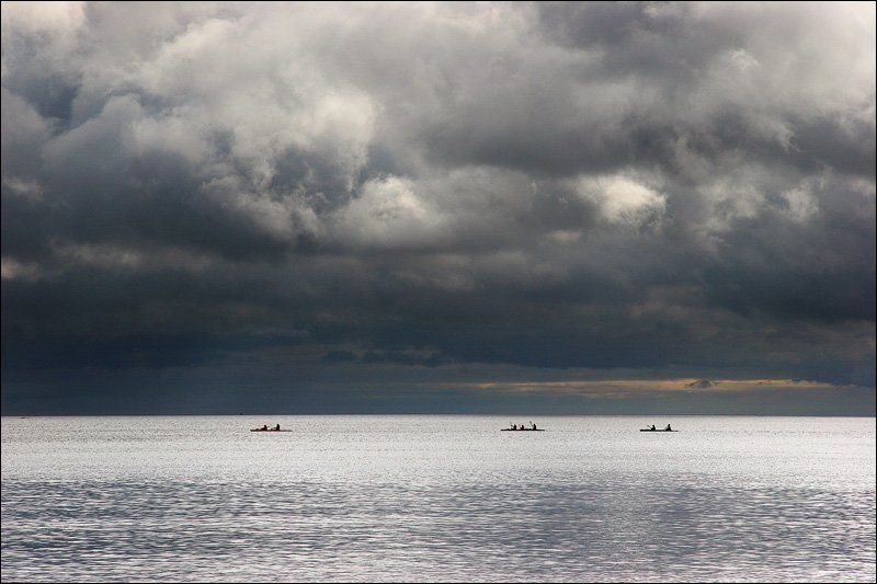 поход, ладога, ладожское, озеро, вода, отражение, рябь, облако, туча, гроза, байдарка, путешествие, dyadyavasya В Ладогу после грозыphoto preview