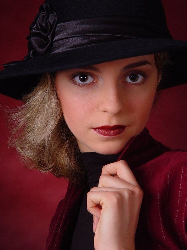 девушка Б/Нphoto preview