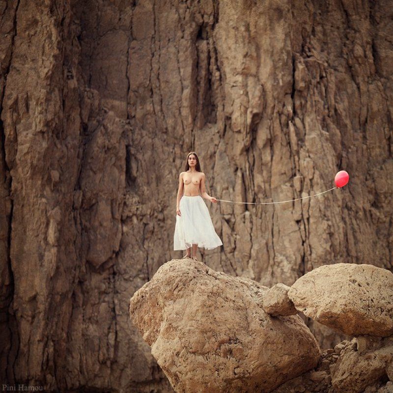 tanya, woman, white, naked, red, brown, rock, wire, desert, skirt, balloon, dead sea,  chest, long hair Tanyaphoto preview