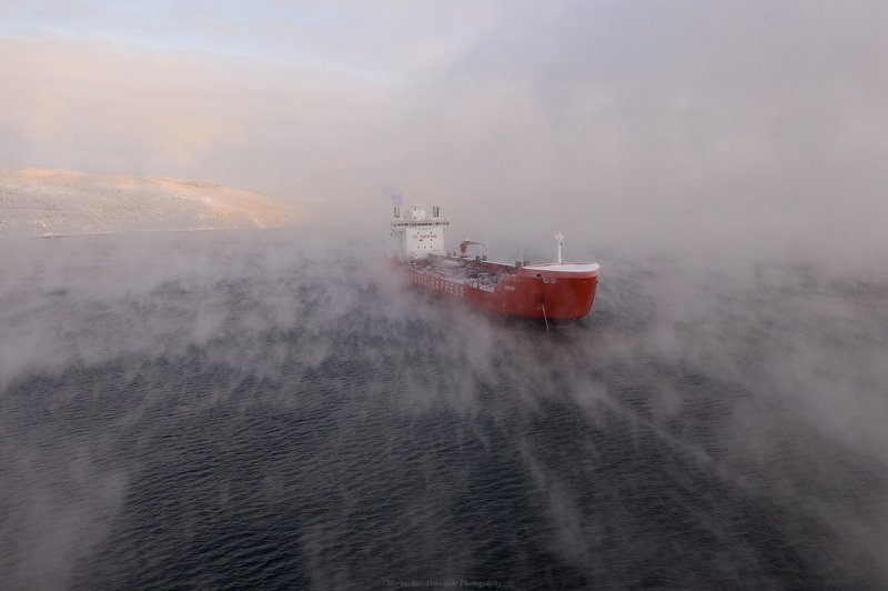 заполярье, мурманск, кольский залив, танкер, закат, судно, дрон Eniseyphoto preview