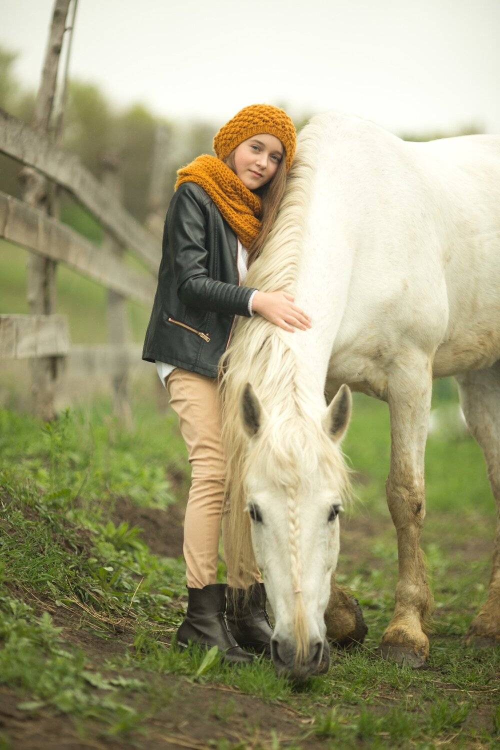 портрет, детский фотограф, портретист, девочка, весна,  природа, Мороз Валерия, топ фотограф, обучение фото, обучение ретуши, конюшня, конь, лошади, , Валерия Мороз