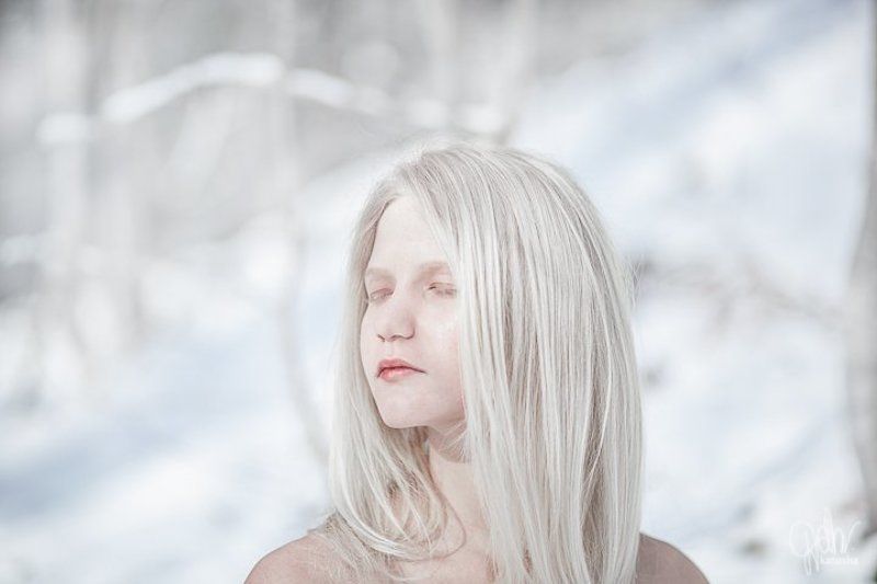 White in Whitephoto preview