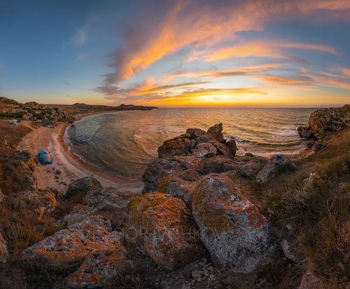 Крымский берег Азовского моря