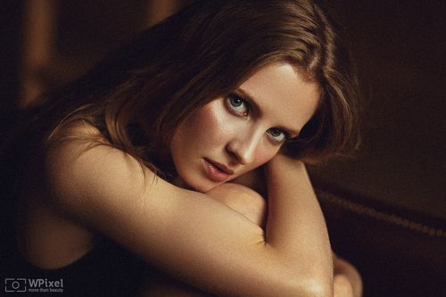 women by wpixel (More Than Beauty)