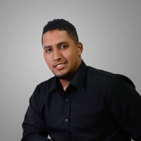 Portrait of a photographer (avatar) Cesar Bolivar