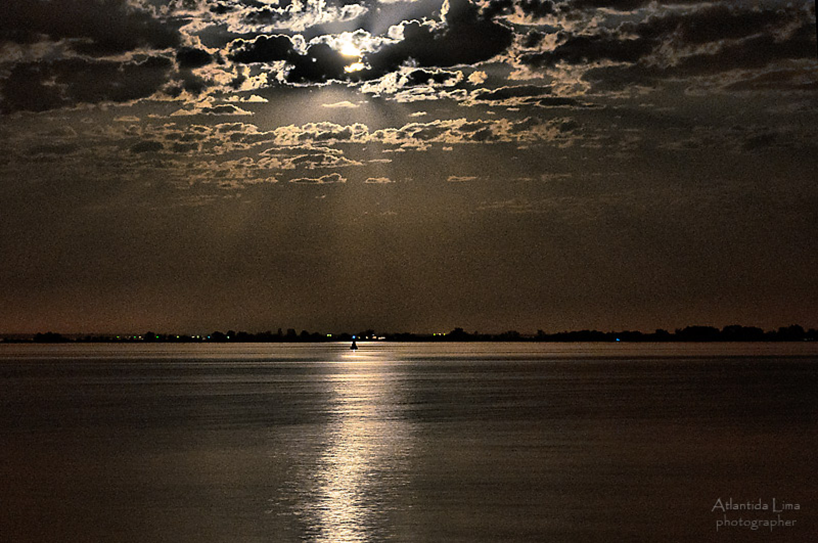 35Photo banner for @lima