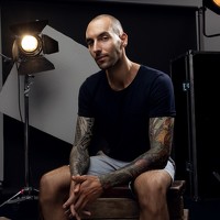 35Photo profile picture for @booking