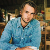 Portrait of a photographer (avatar) Valiko Proskurnin