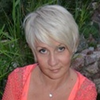 Portrait of a photographer (avatar) Юлия Ставинская (Yulia Stavinskaia)