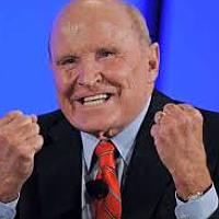 Portrait of a photographer (avatar) VeraJames