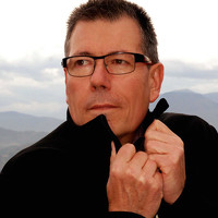 Portrait of a photographer (avatar)  Francois TISSERONT