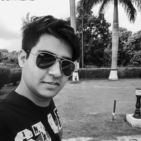 Portrait of a photographer (avatar) Shobhit Dwivedi