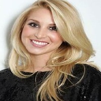 Portrait of a photographer (avatar) lisaaholt